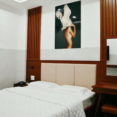 Tulip Hotel Ho Chi Minh Zewnętrze zdjęcie